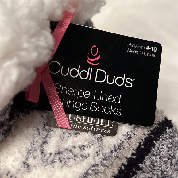 Sherpa lined socks (size 4-10) - Picture 3 of 3